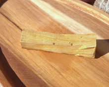 Charger l'image dans la galerie, Palo Santo – Bois sacré d’ancrage et de purification