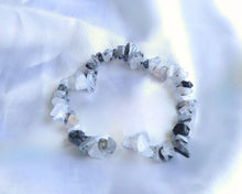 Charger l'image dans la galerie, Bracelet baroque en Tourmaline Noire – Pierres naturelles pour la protection énergétique, l’ancrage profond et la purification des énergies négatives