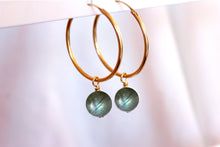Charger l'image dans la galerie, Boucles d'oreilles Chloé LABRADORITE - Protection / Réconfort