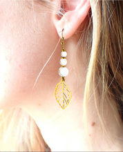Charger l'image dans la galerie, Boucles d'oreilles Zoe  Or MAGNESITE- Calme / Sérénité
