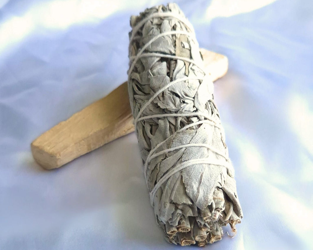 Kit de purification Palo Santo & Sauge Blanche – Ensemble spirituel pour nettoyer les énergies négatives, élever les vibrations et harmoniser les lieux