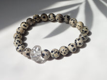 Charger l'image dans la galerie, Bracelet Jaspe Dalmatien et Cristal de Roche - Lithothérapie, Équilibre et Énergie Positive
