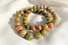 Charger l'image dans la galerie, Bracelet Jaspe Unakite – Équilibre  Harmonie Émotionnelle Mademoiselle Moana
