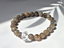 Charger l'image dans la galerie, Bracelet Labradorite et Cristal de Roche - Lithothérapie, Protection et Intuition
