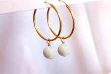 Charger l'image dans la galerie, Boucles d'oreilles Chloé PIERRE DE LUNE - Harmonie/ Amour
